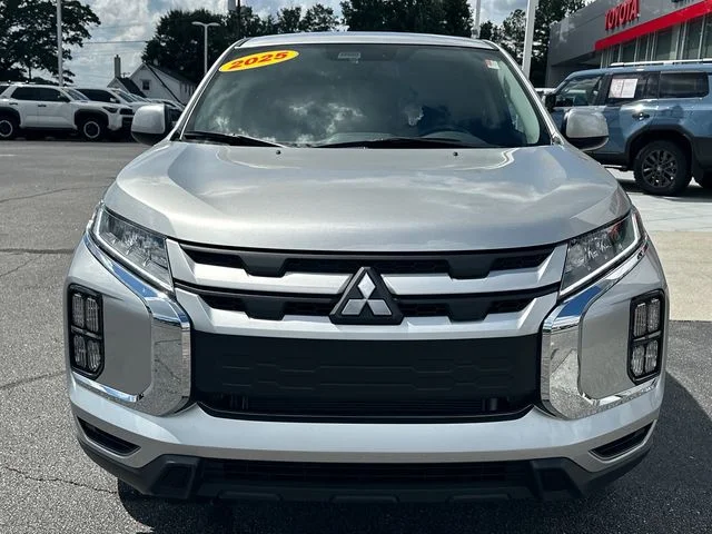 Used 2025 Silver Mitsubishi 2.0 ES image 9