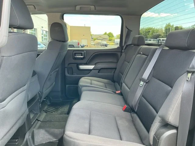 Used 2017 White Chevrolet LT image 22