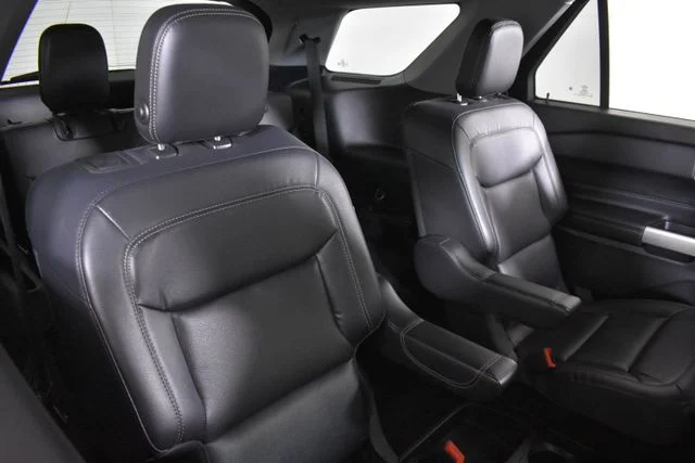 Used 2020 Black Ford XLT image 19