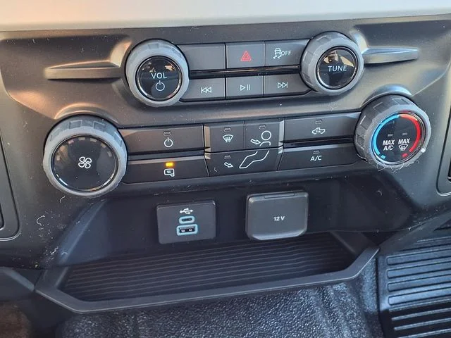 2026 Ford F-350 Super Duty XLT - Photo 13