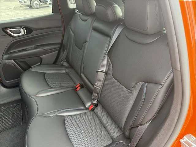 New 2026 Joose Exterior Paint Jeep Latitude image 17