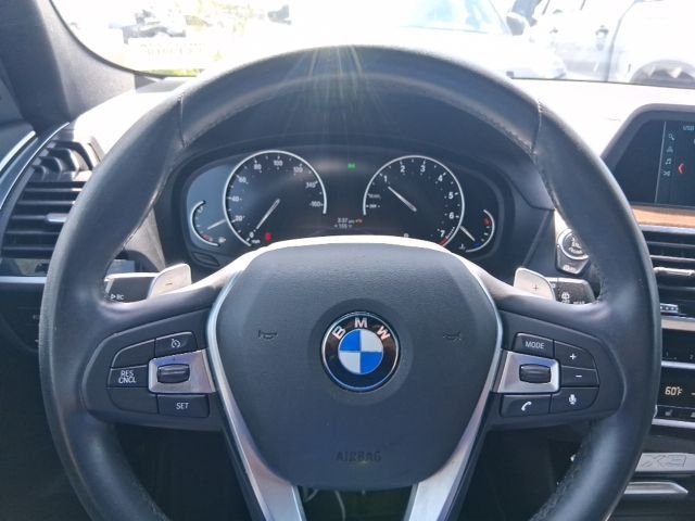 Used 2019 Black BMW sDrive30i image 8