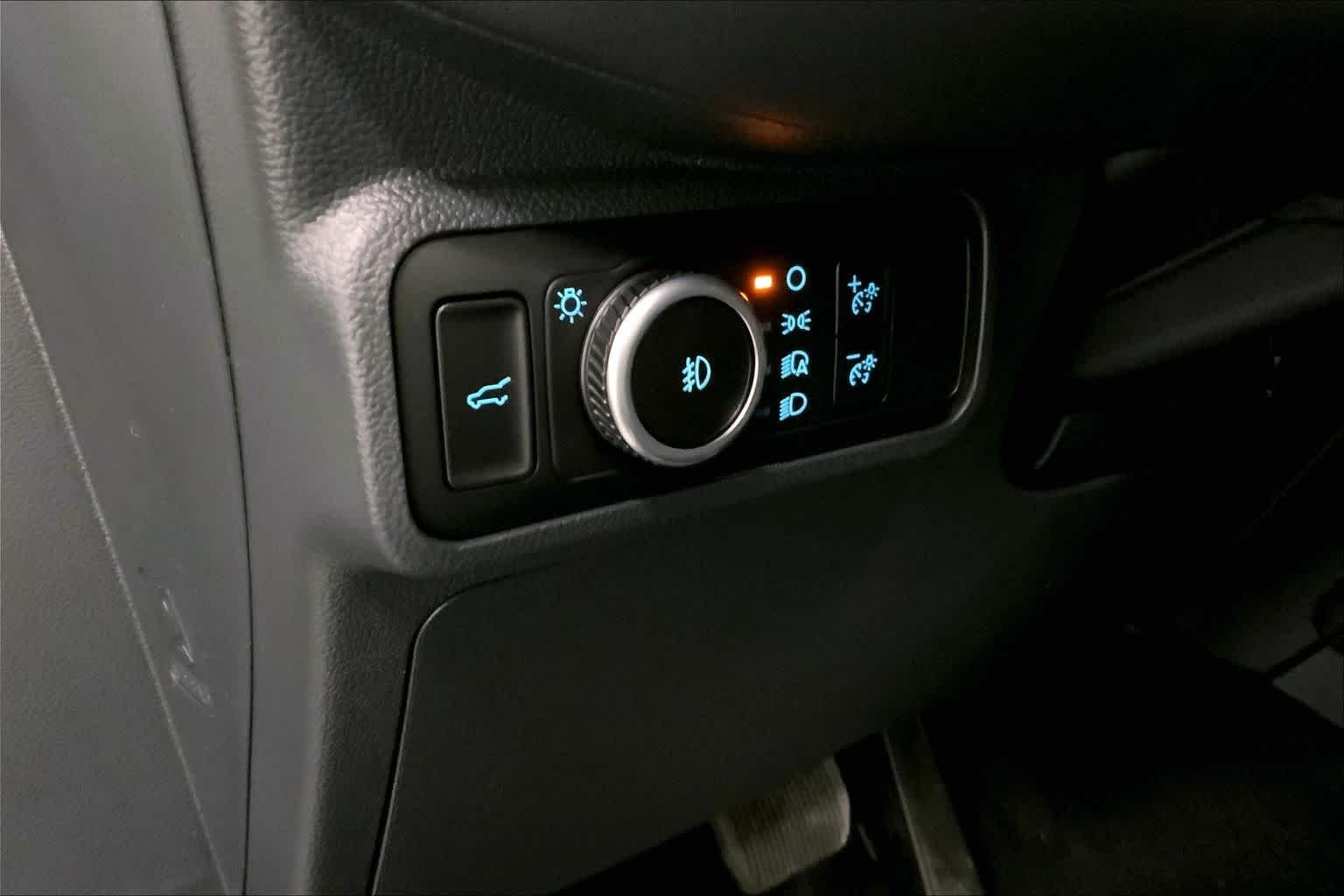 New 2026 Star White Metallic Tri-Coat Ford Tremor® image 18