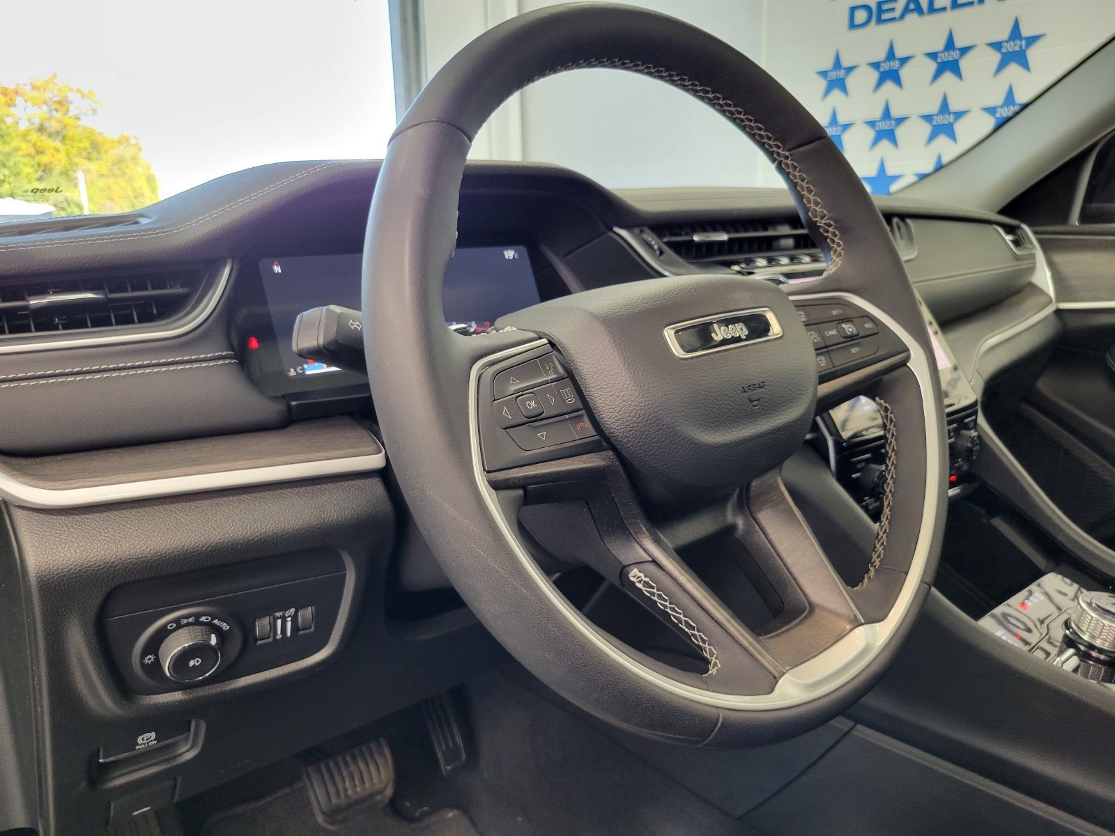 Used 2023 Black Jeep Limited image 10