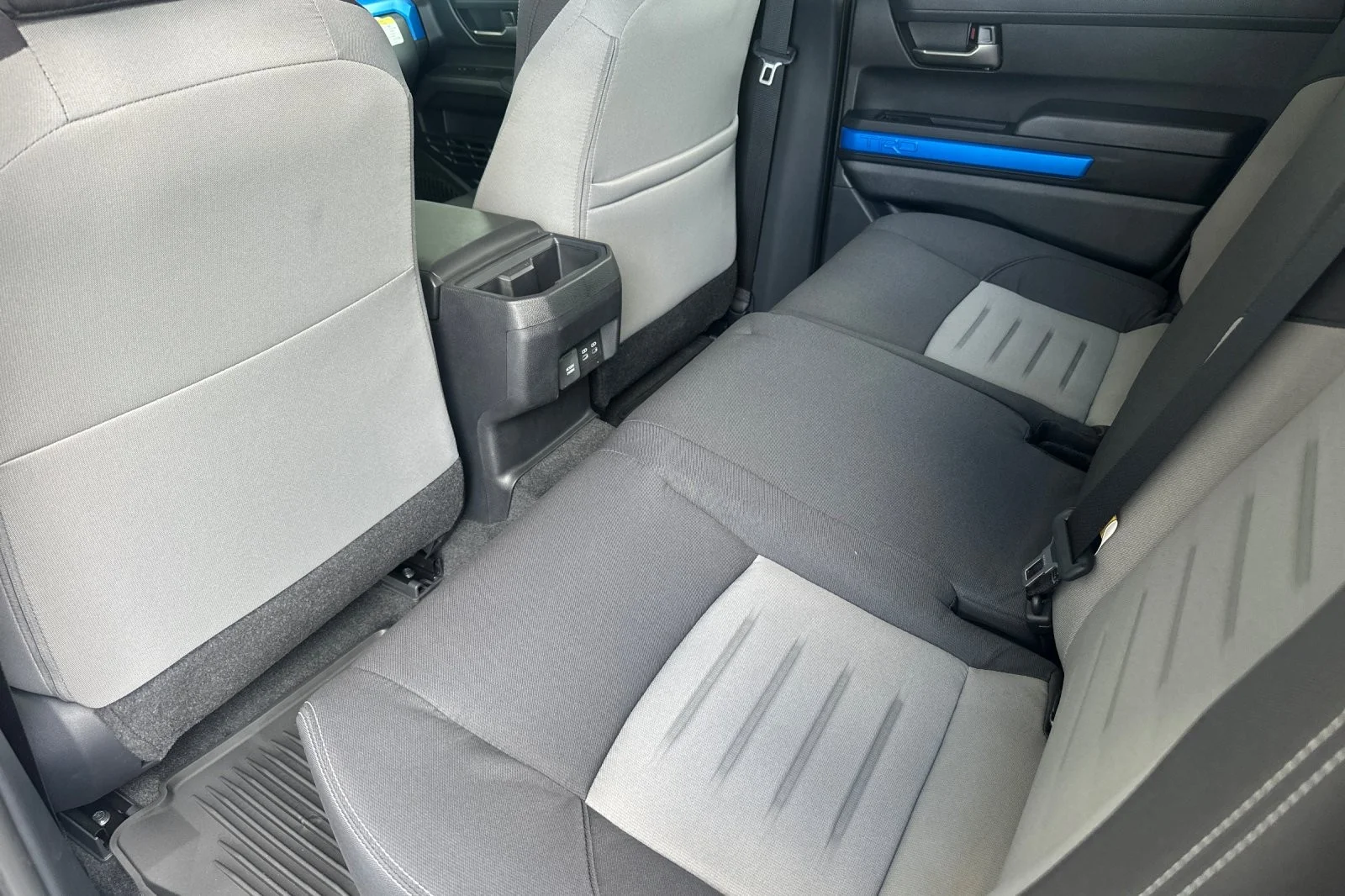 2025 Toyota Tacoma TRD Off Road - Photo 11