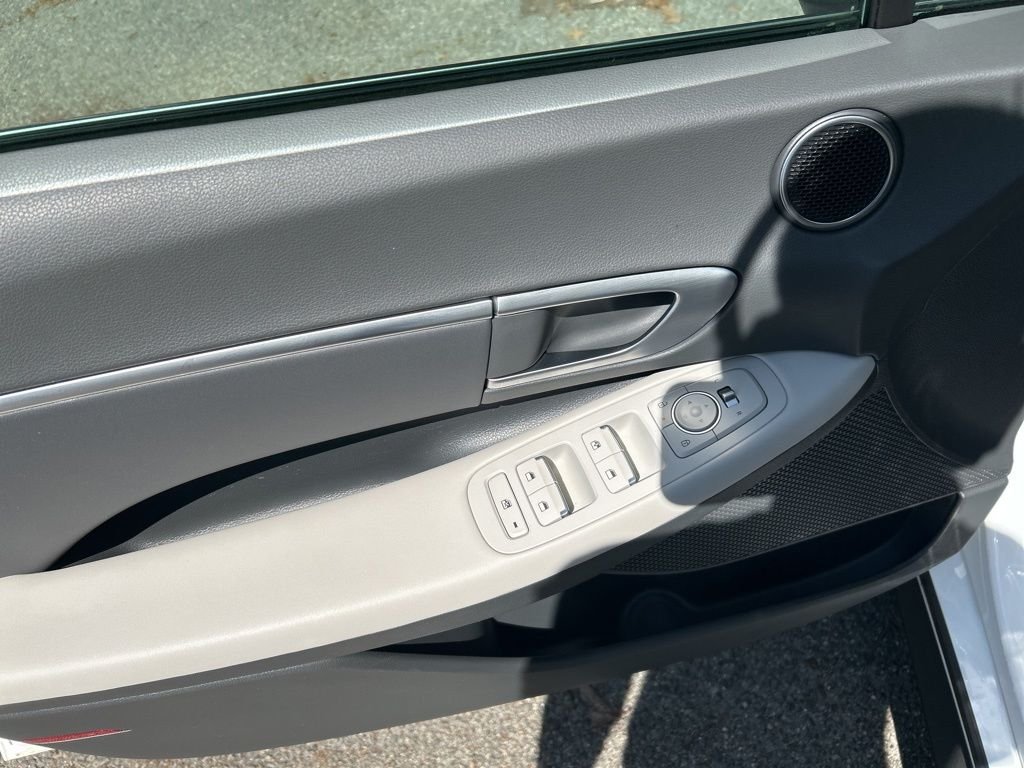 Certified Used 2026 White Hyundai Blue image 15