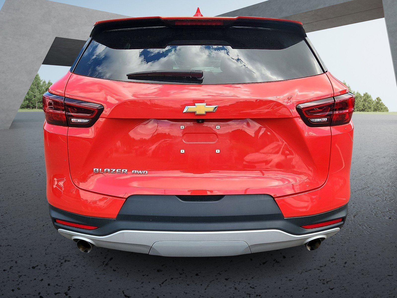 Used 2025 Habanero Orange Chevrolet LT image 4