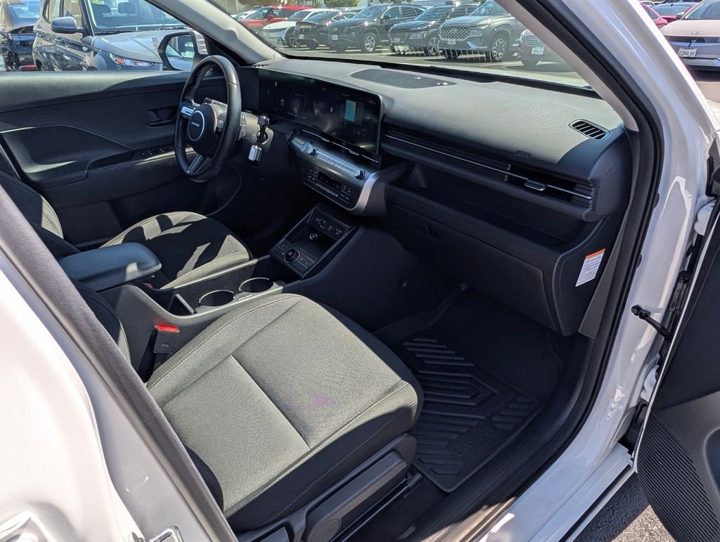 2024 Hyundai Kona EV SEL - Photo 9