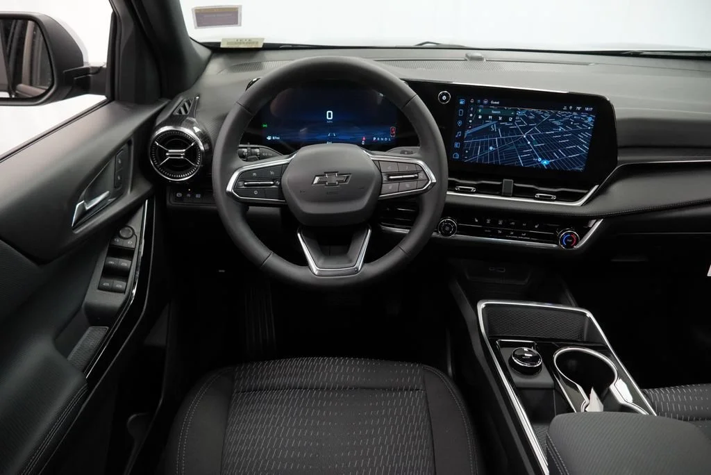 New 2027 Mosaic Black Metallic Chevrolet LT image 13