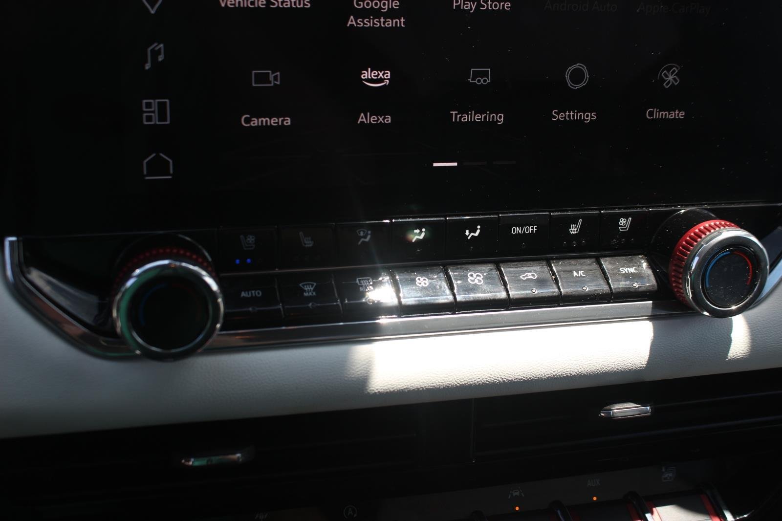 Used 2024 Summit White GMC AT4X image 27