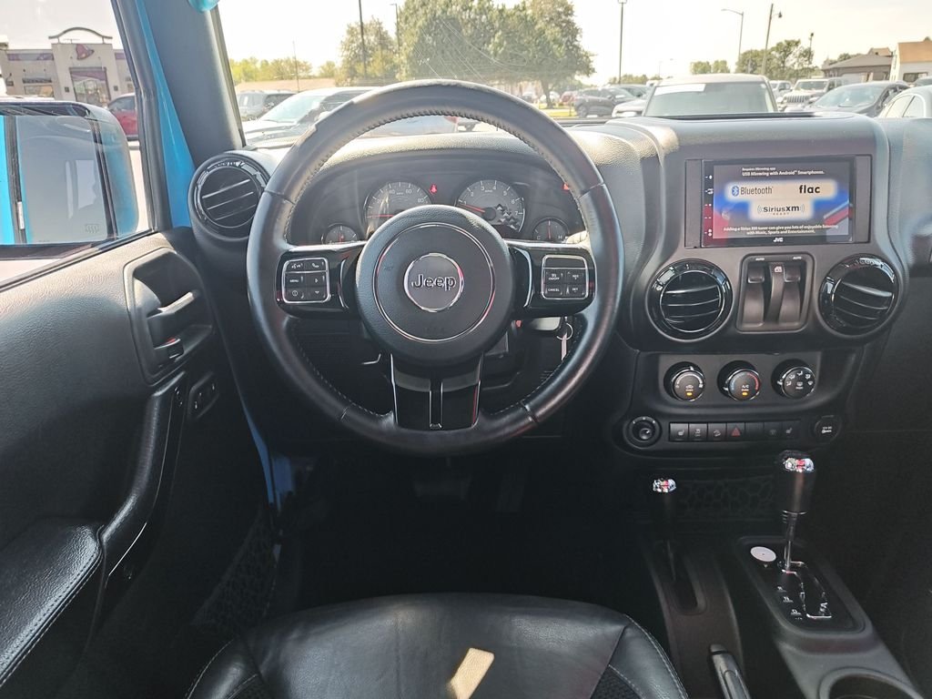 Used 2017 Blue Jeep Sahara image 15