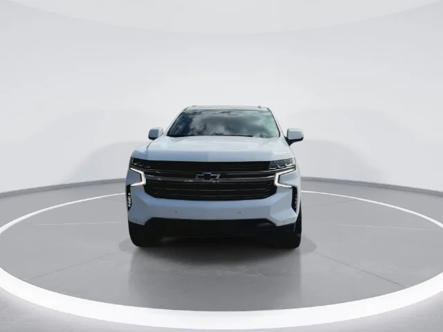 Used 2022 White Chevrolet RST image 3