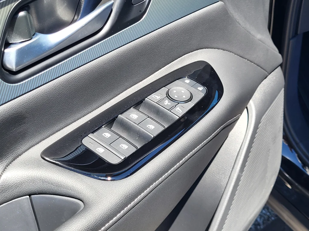 New 2026 Super Black Nissan Platinum image 20
