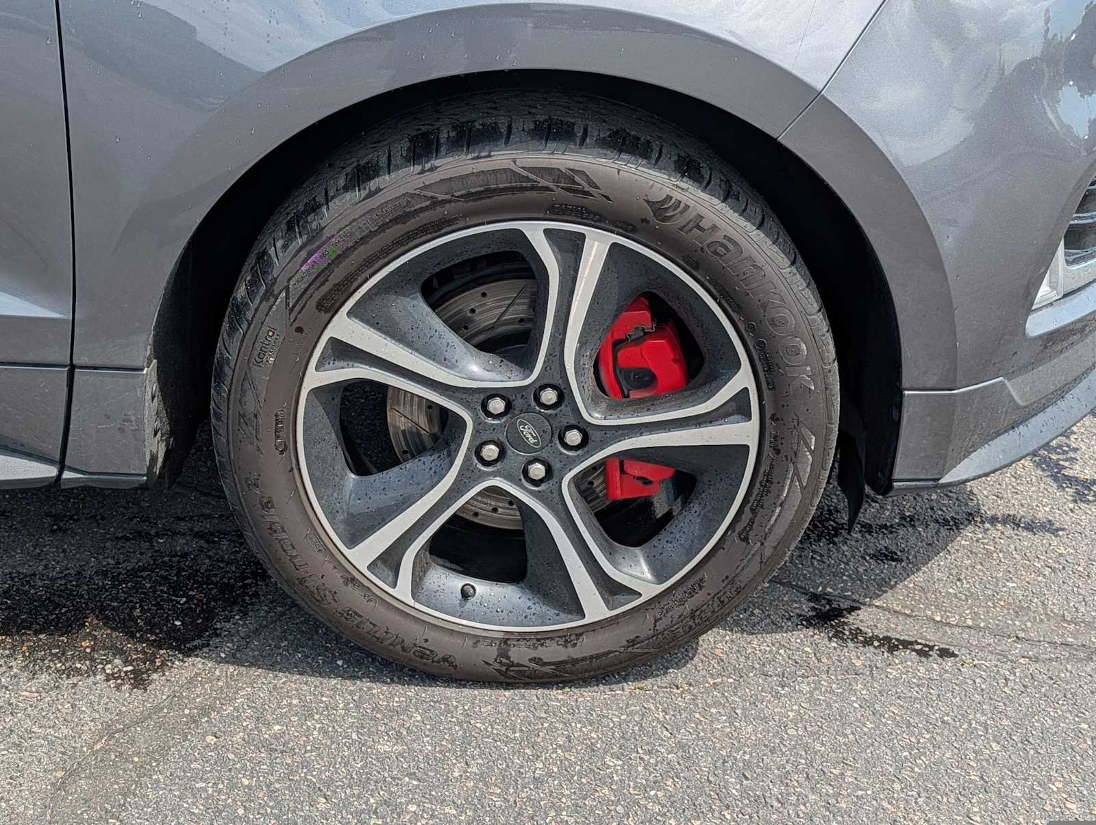 2022 Ford Edge ST - Photo 9