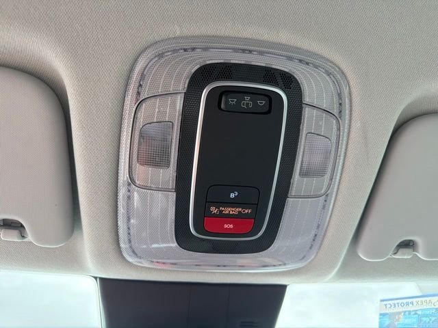 Used 2024 White Hyundai SEL image 46