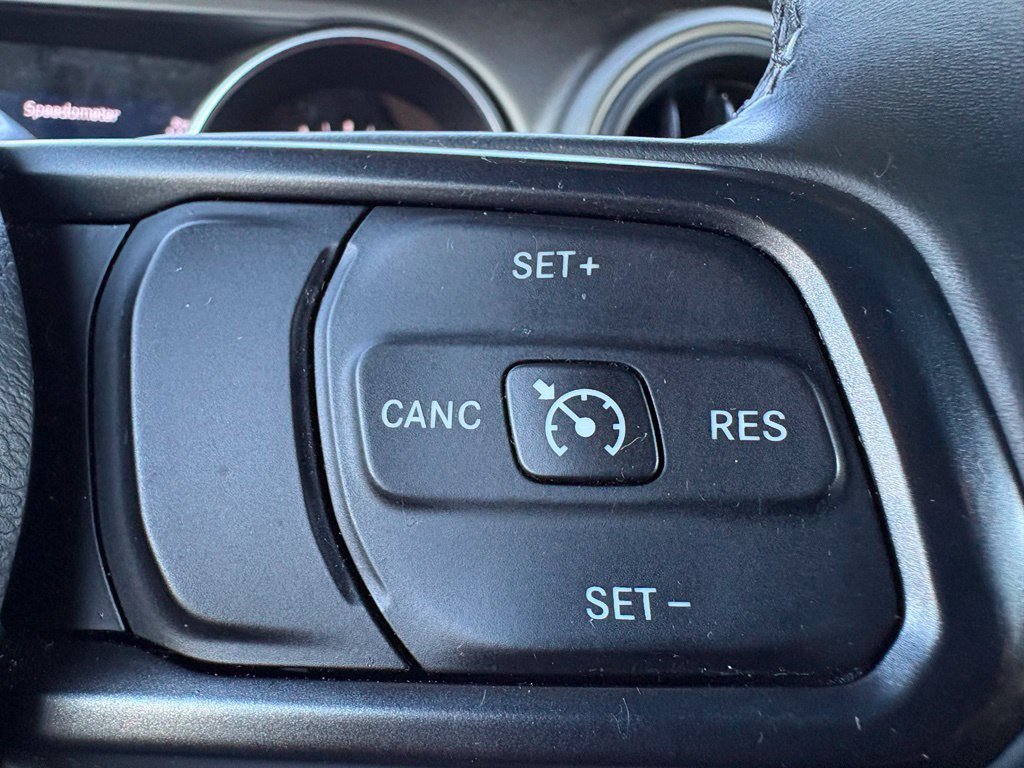 Used 2018 White Jeep Unlimited Sport S image 34