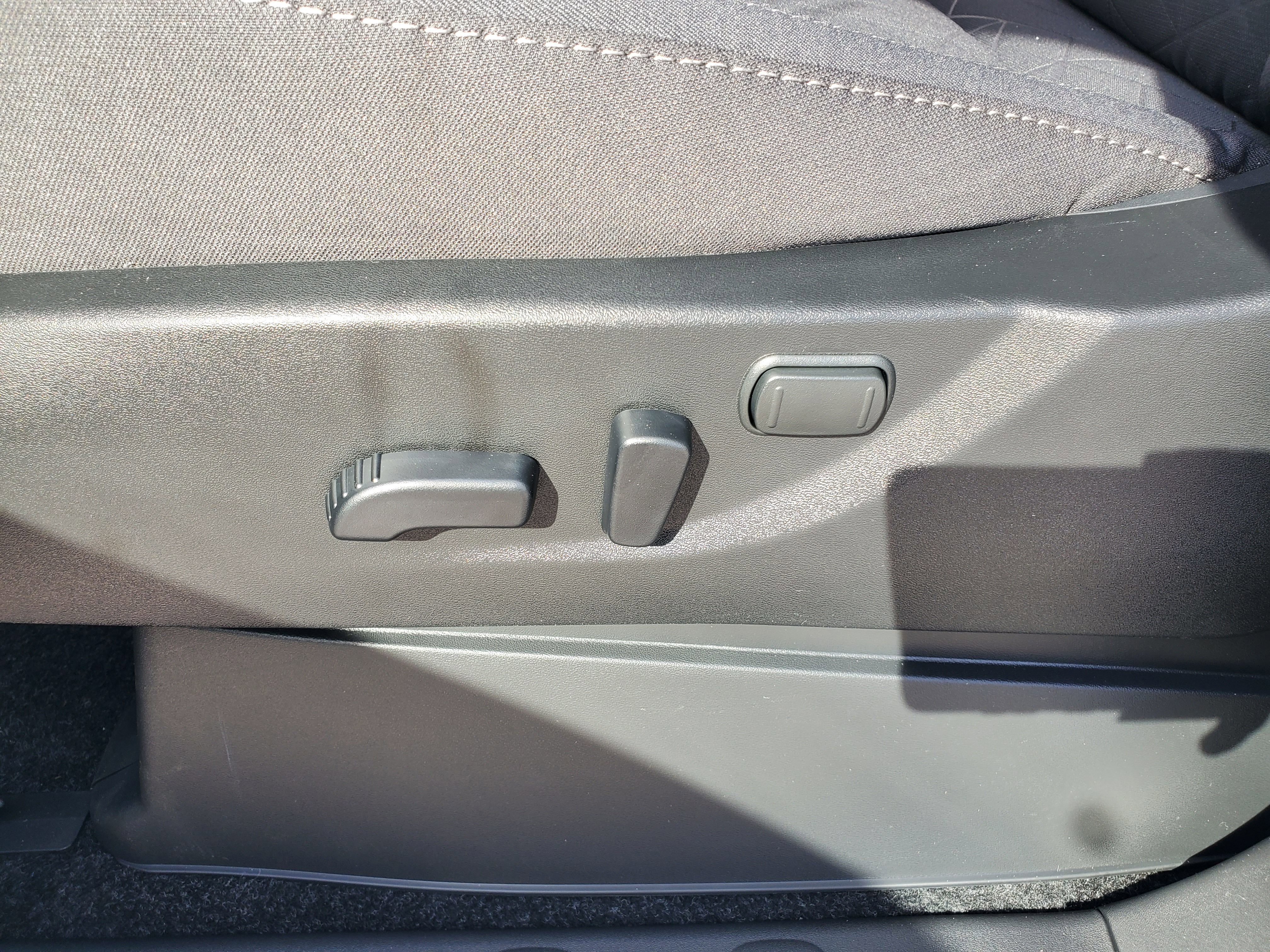 2026 Nissan Frontier SV - Photo 13