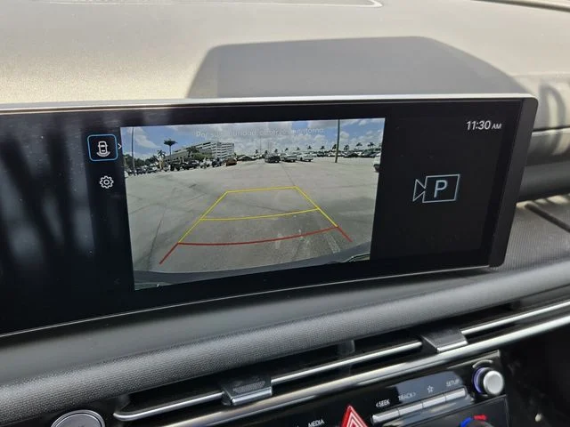 Used 2025 Gray Hyundai SEL Convenience image 20
