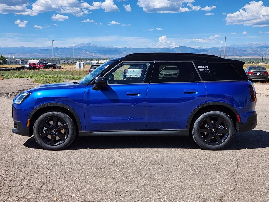 New 2027 Blazing Blue Metallic MINI S Oxford Edition image 2