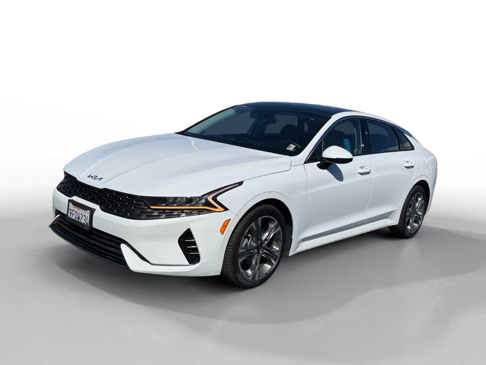 2023 Kia Optima EX FWD's photo