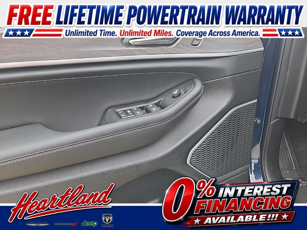 New 2026 Fathom Blue Pearl-Coat Exterior Paint Jeep Limited Reserve image 31