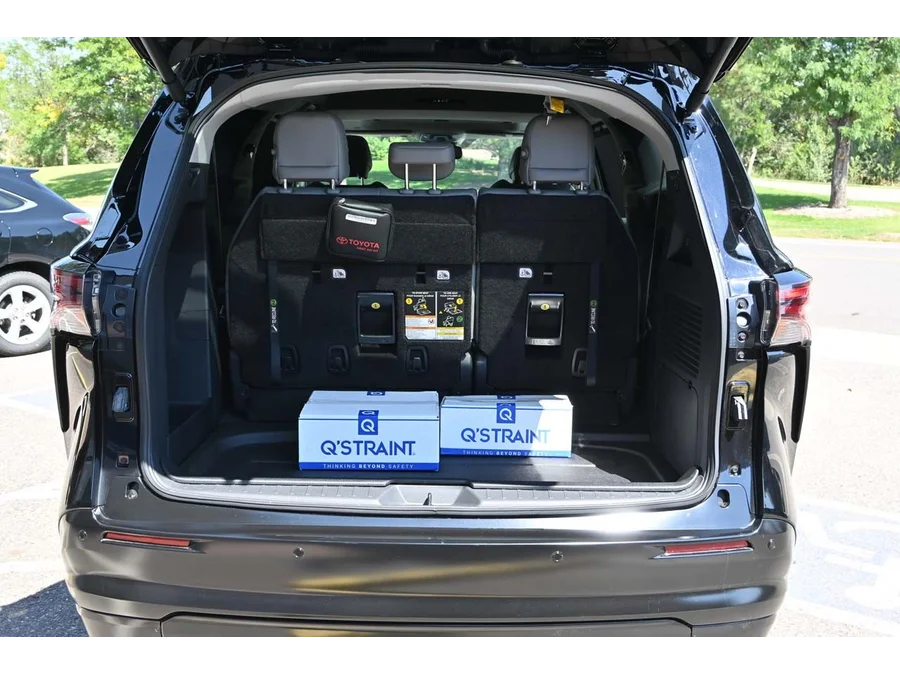 2025 Toyota Sienna XLE - Photo 25