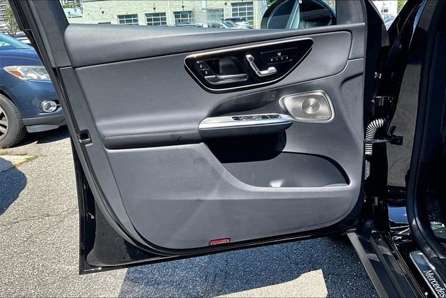 Certified Used 2026 Black Mercedes-Benz GLC 300 image 18