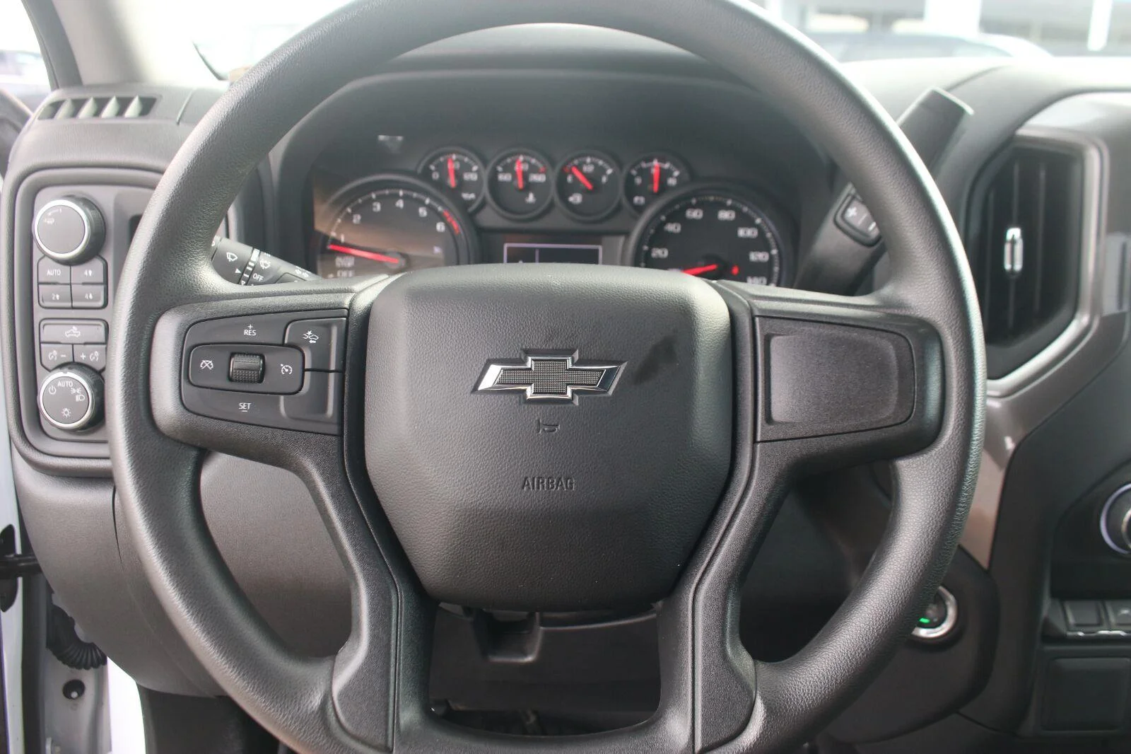 Used 2024 Summit White Chevrolet Custom Trail Boss image 20