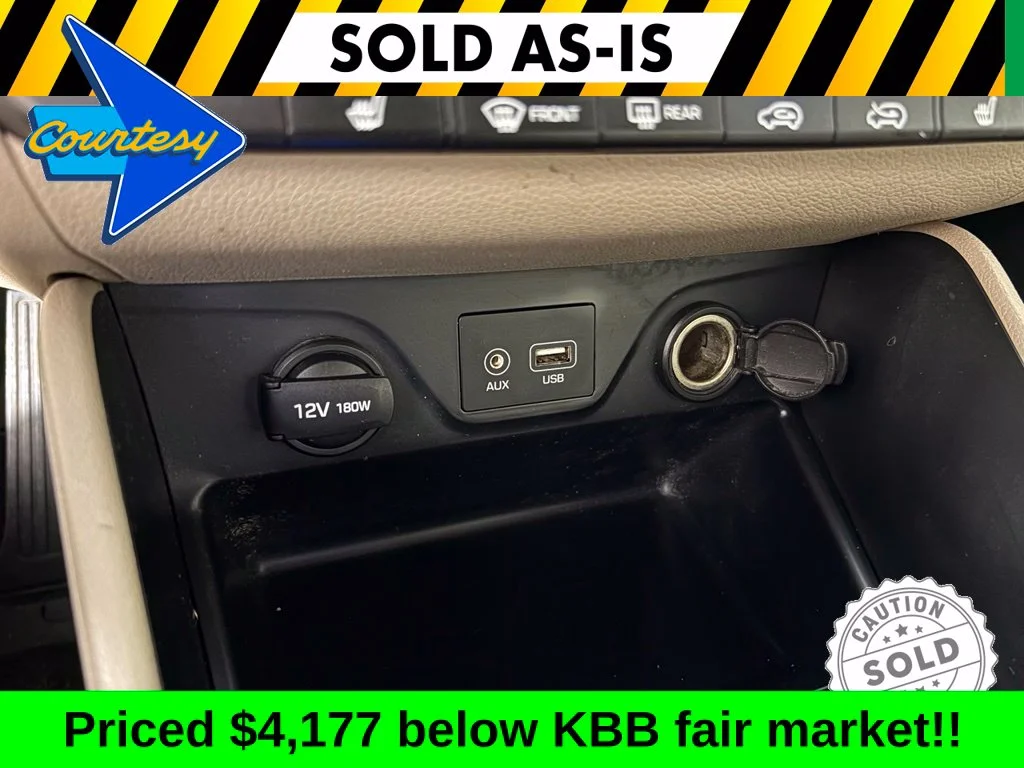 Used 2018 Black Hyundai SEL Plus image 28