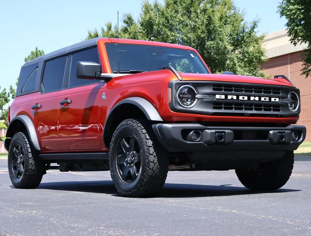2023 Ford Bronco Base