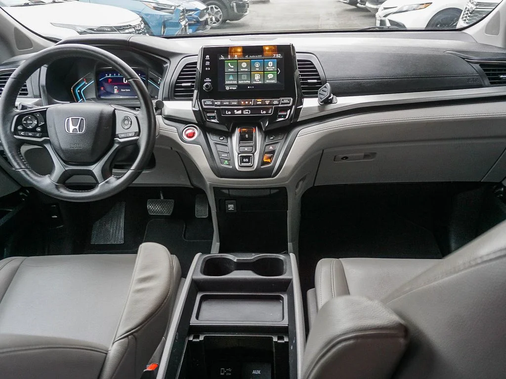 Used 2018 Gray Honda EX-L image 15