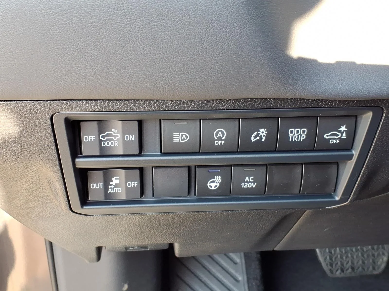 2026 Toyota Tundra Platinum - Photo 11