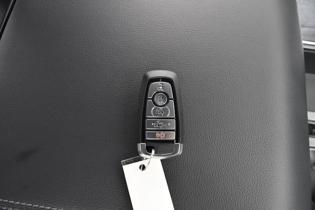 New 2026 Gray Ford XLT image 28