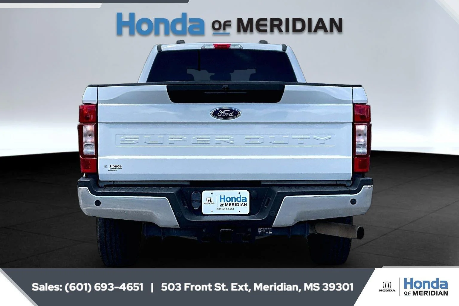 Used 2022 Oxford White Ford XLT image 4