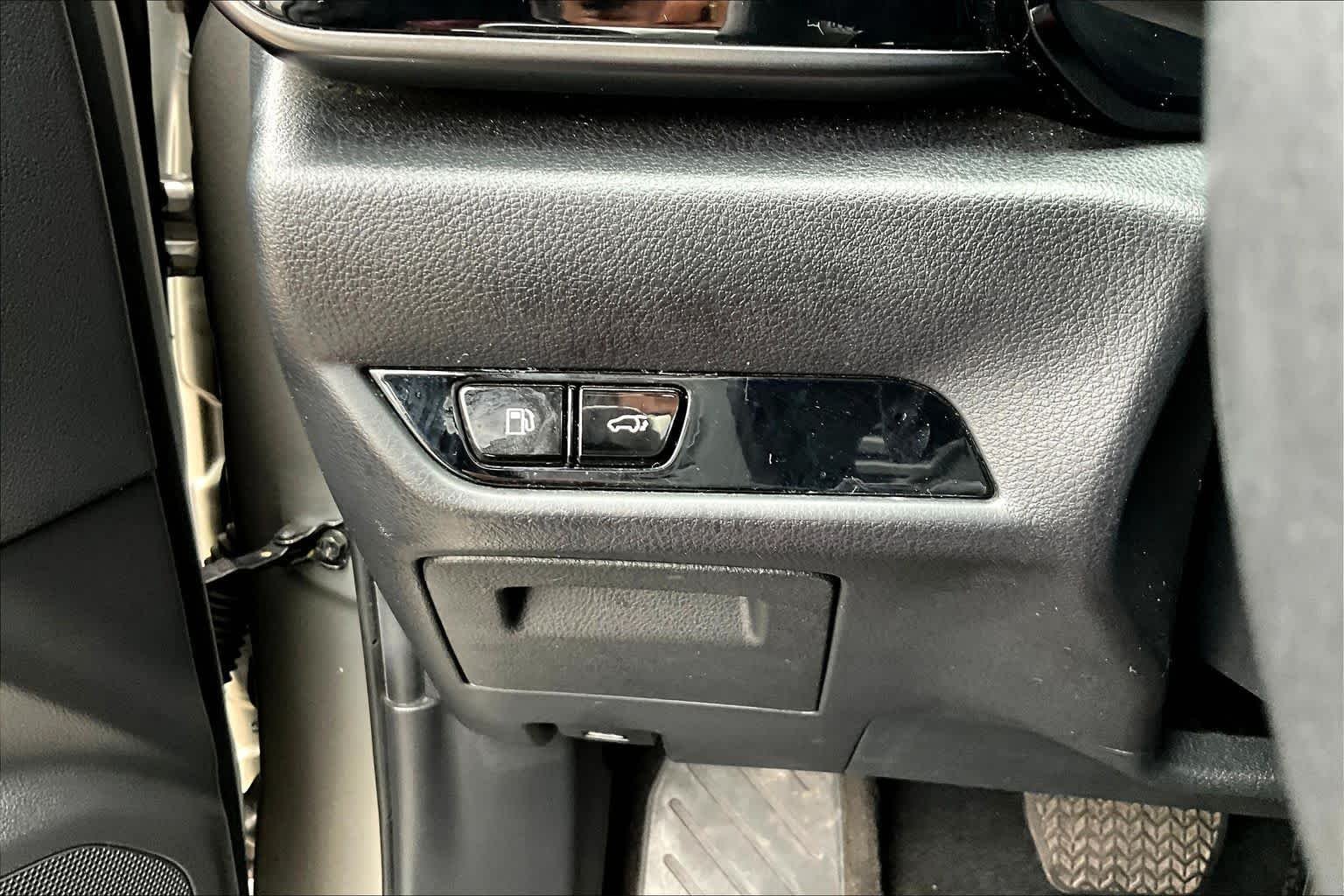 Used 2023 Atomic Silver Lexus Premium image 64