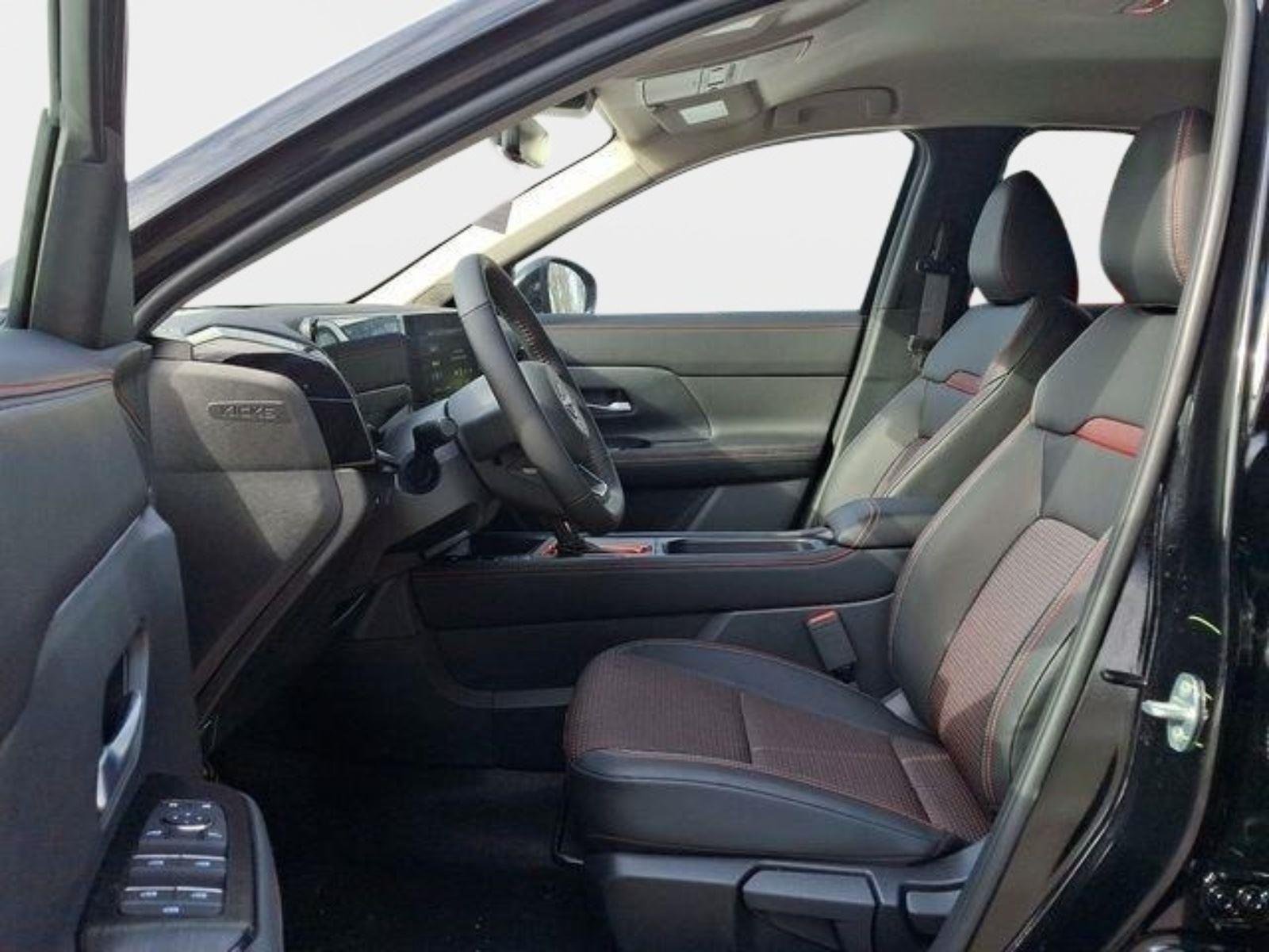 2025 Nissan Kicks SR AWD - Photo 9