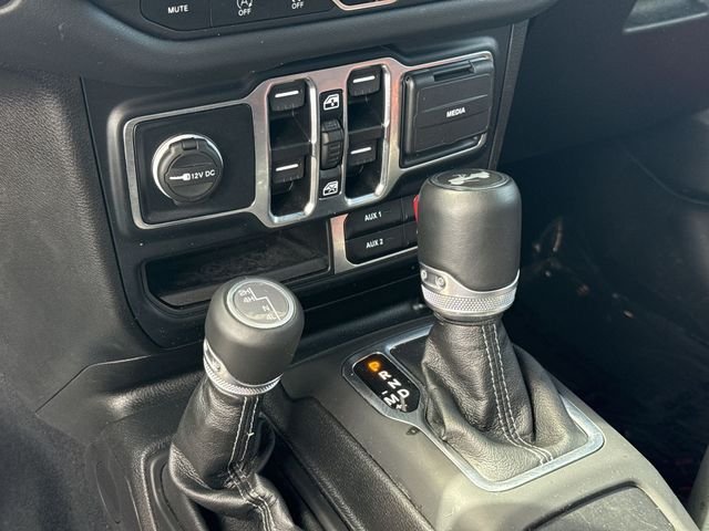 Used 2024 Red Jeep Sahara image 19