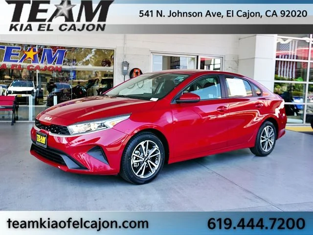 Certified Used 2022 Red Kia LXS image 5