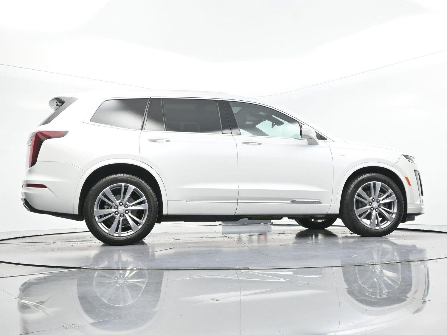 Used 2024 Crystal White Tricoat Cadillac Premium Luxury image 43