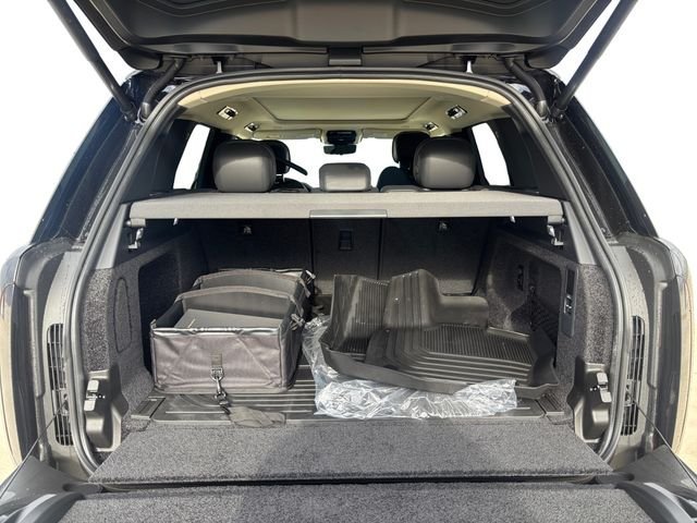 New 2026 Santorini Black LAND ROVER SE image 18