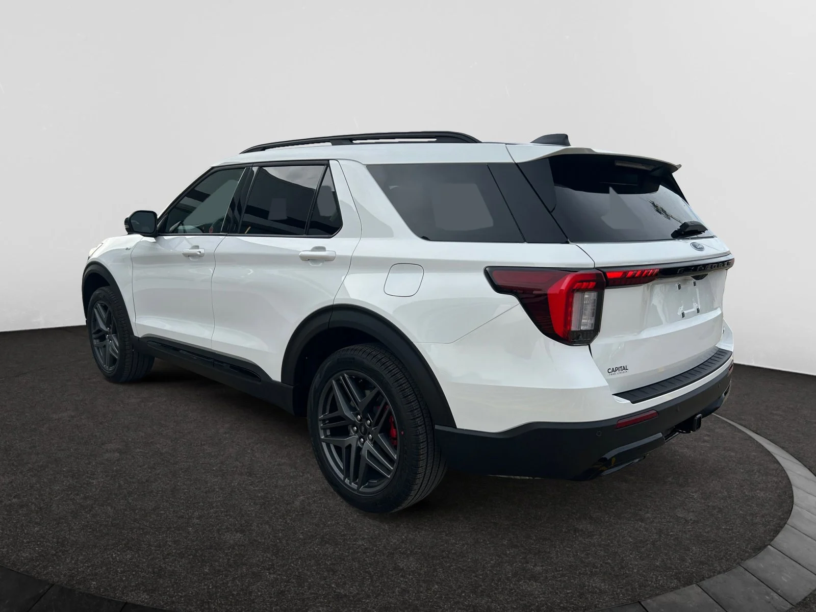 New 2026 Star White Metallic Tri-Coat Ford ST-Line image 3