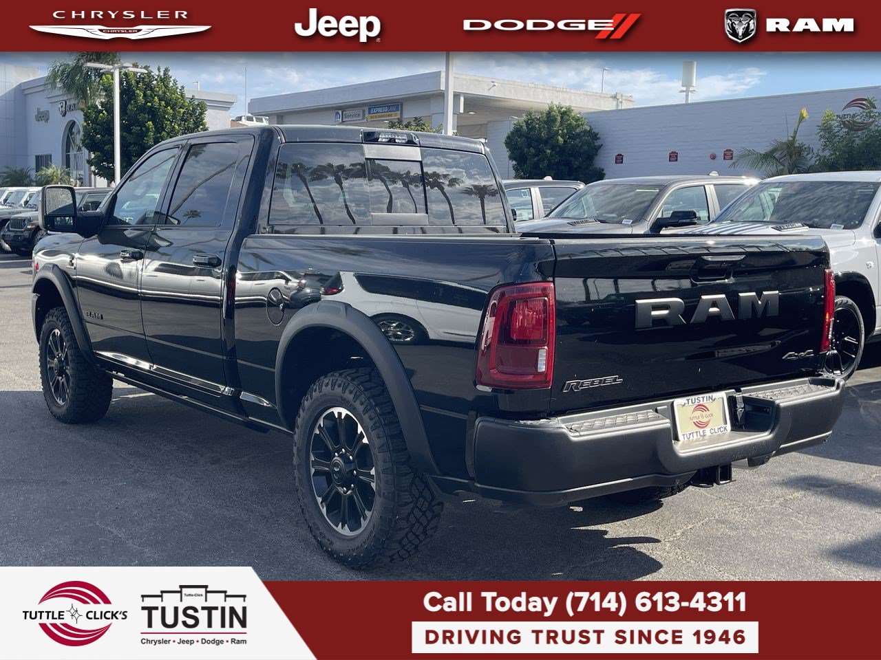 New 2026 Diamond Black Crystal Pearl-Coat Exterior Paint RAM Rebel image 4