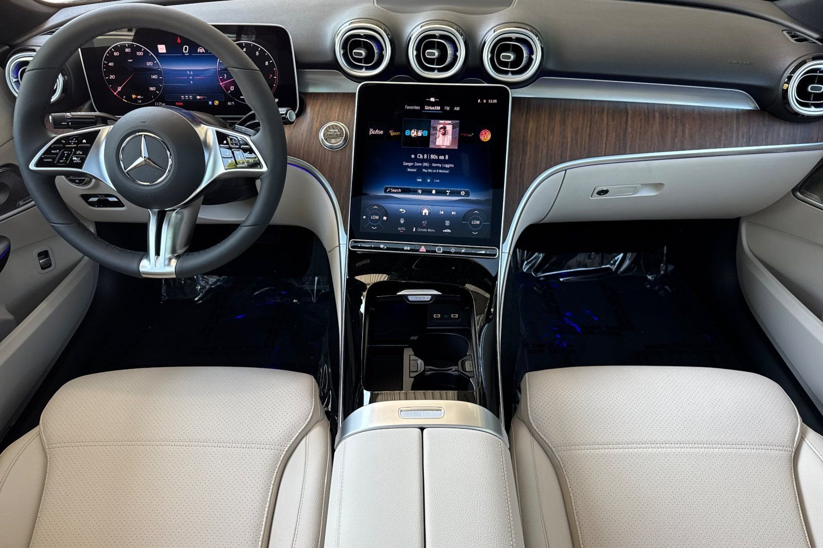 New 2026 Polar White Mercedes-Benz C 300 image 2