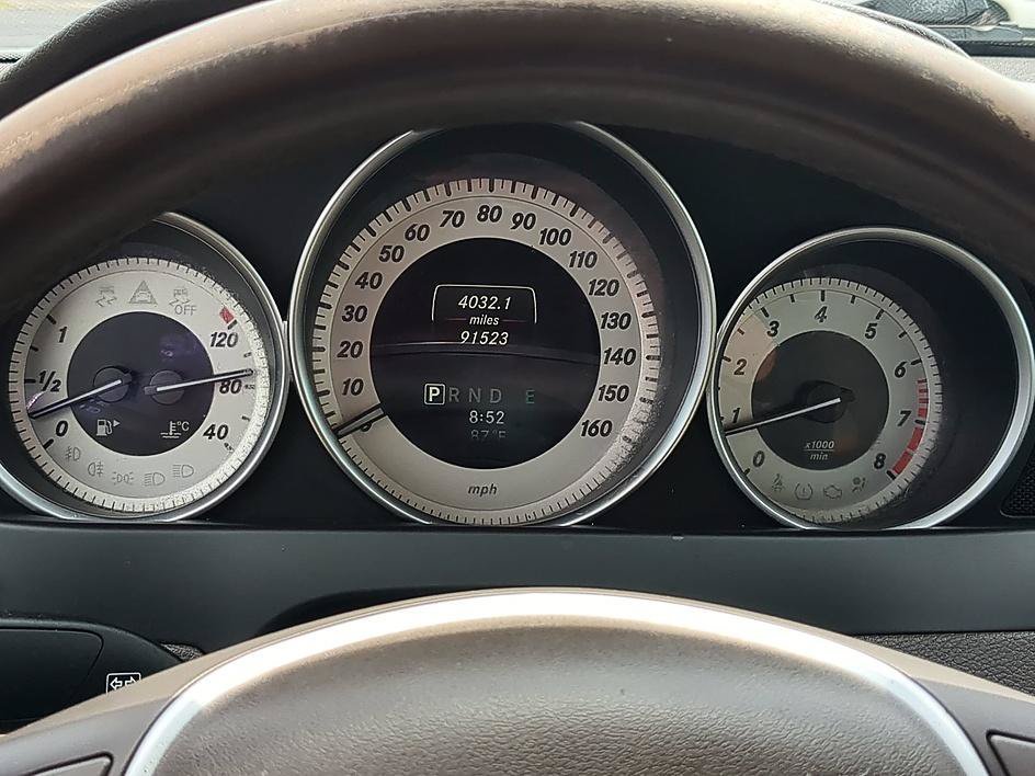 Used 2014 Diamond White Metallic Mercedes-Benz C 250 image 20