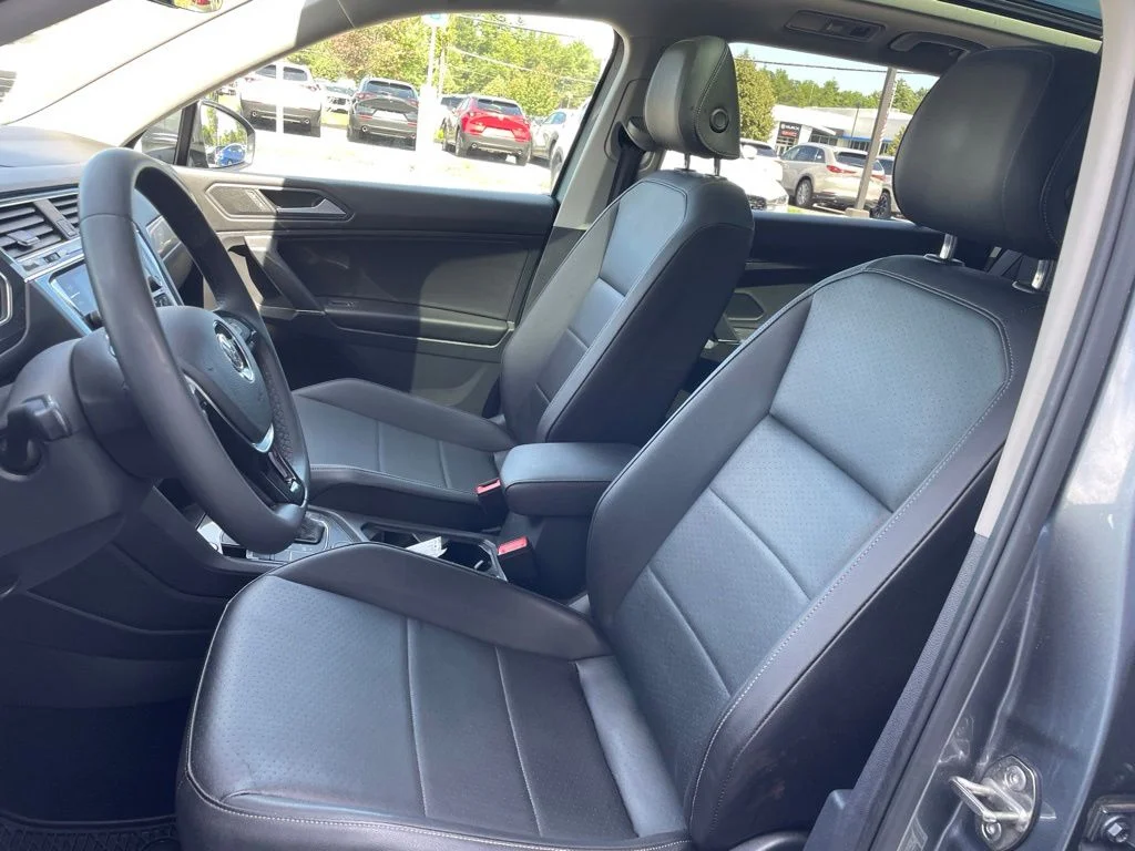 Used 2020 Gray Volkswagen  image 11