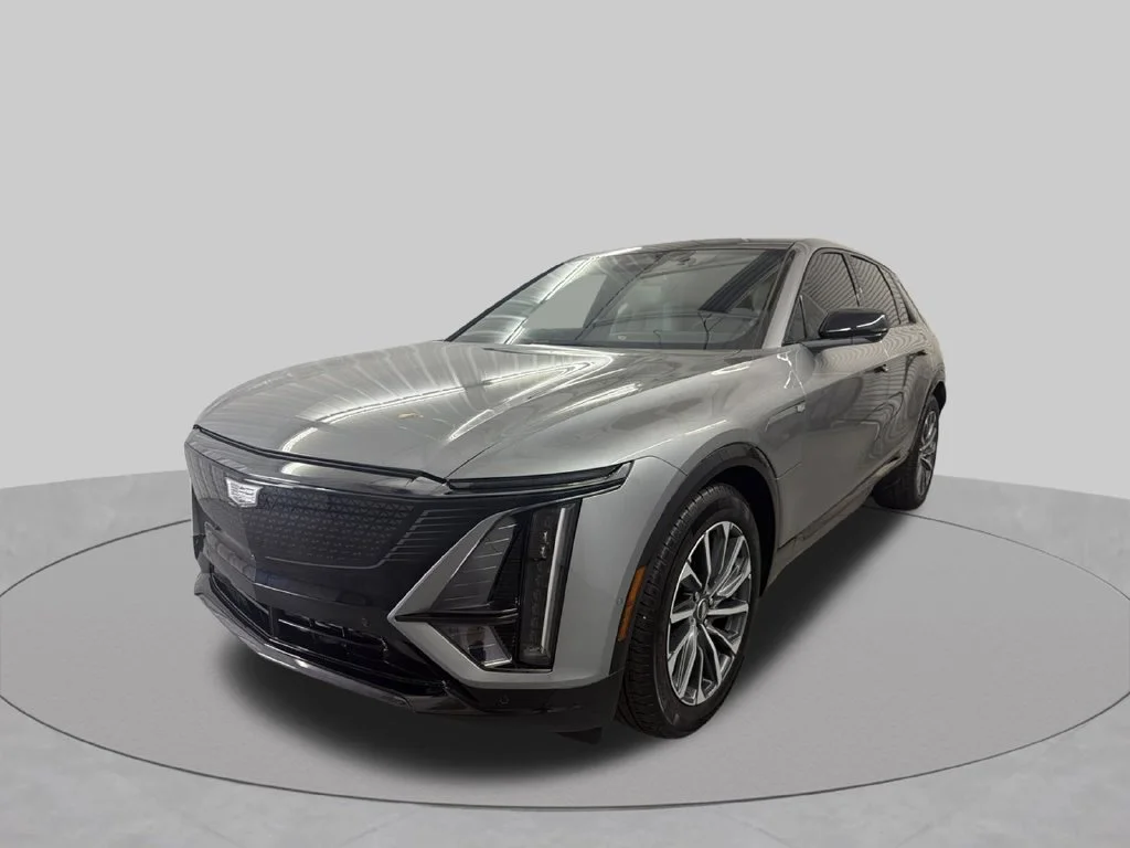 Used 2024 Argent Silver Metallic Cadillac Sport image 5