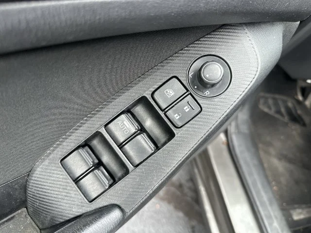 Used 2016 Silver Mazda i Sport image 16
