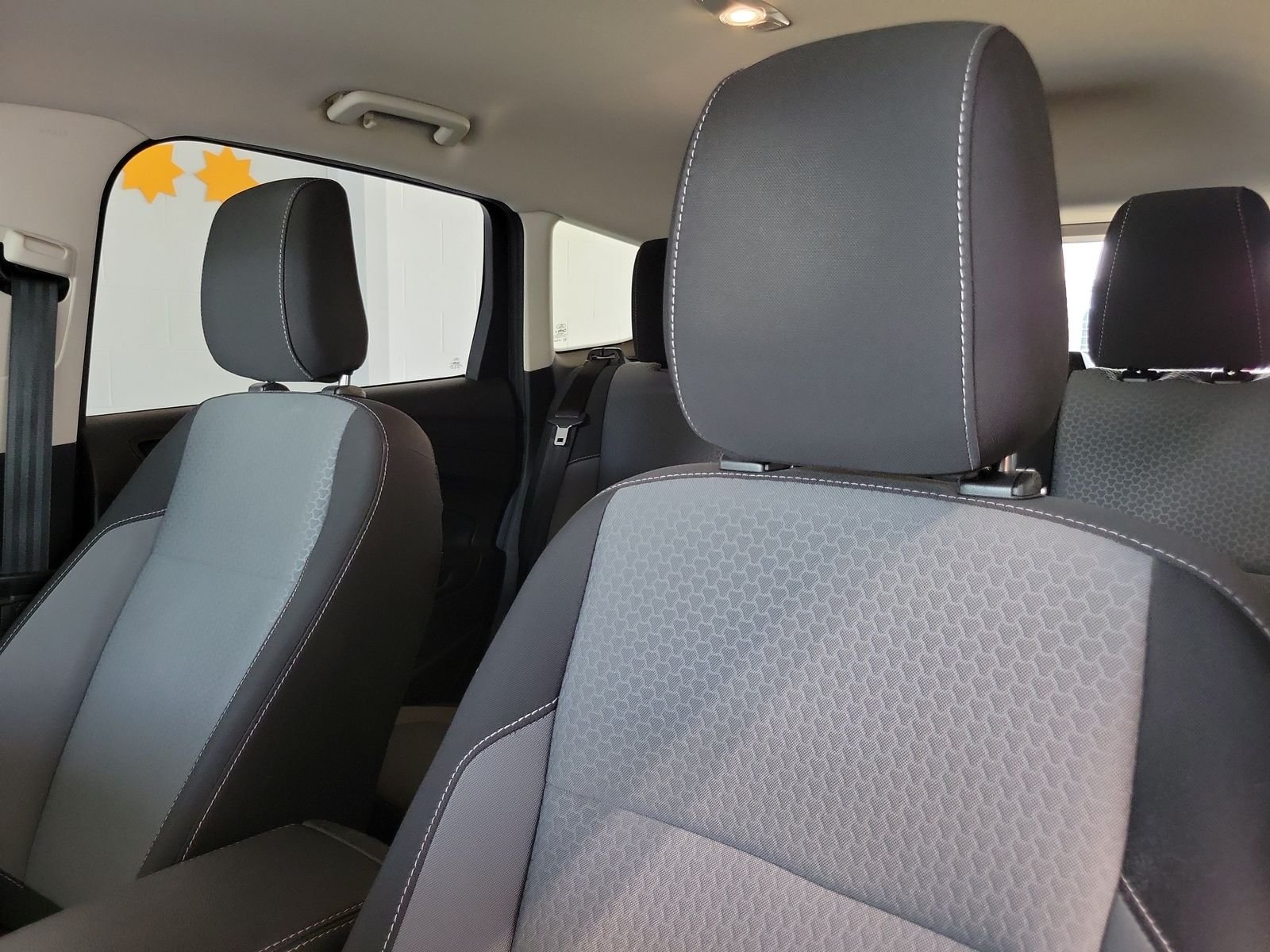 Used 2018 Blue Ford SE image 11