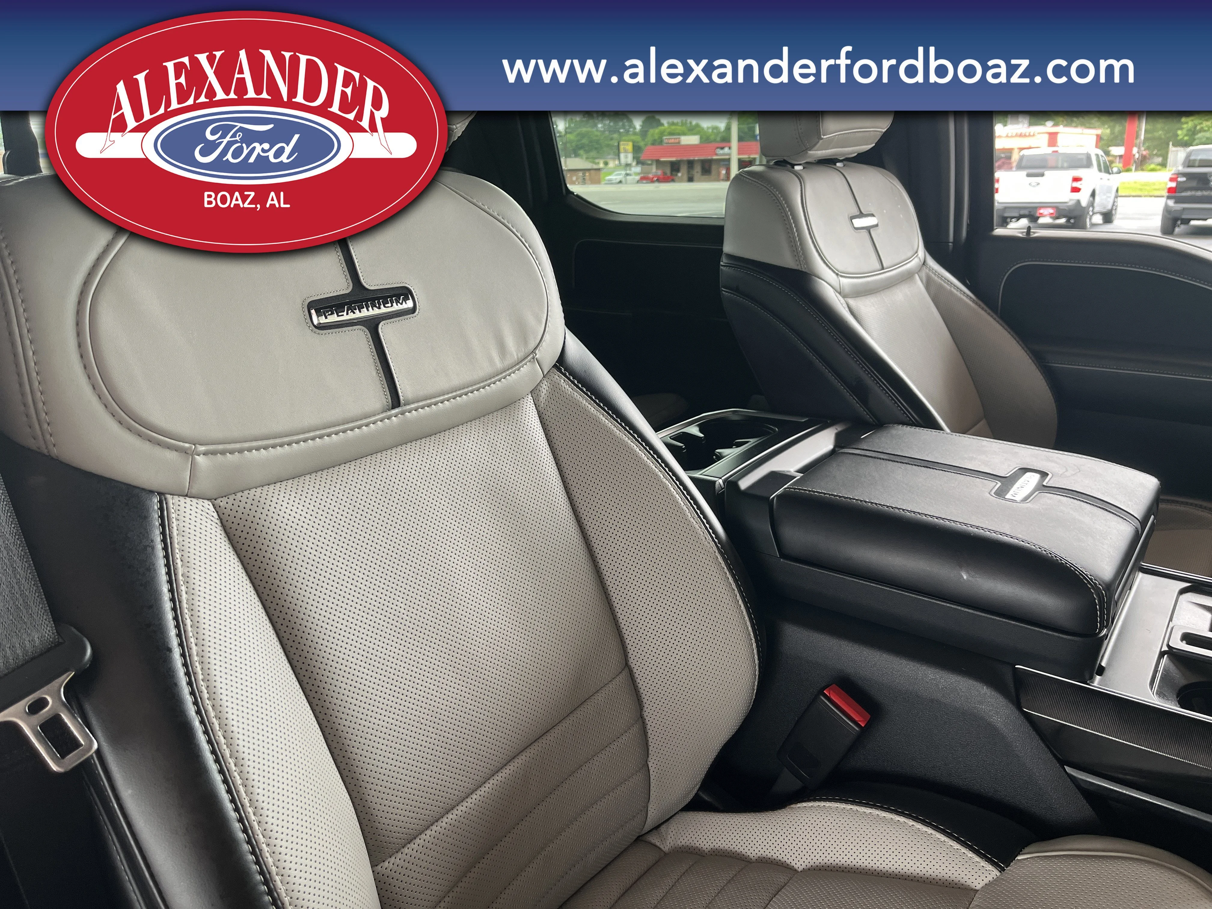 Used 2025 Black Ford Platinum image 18