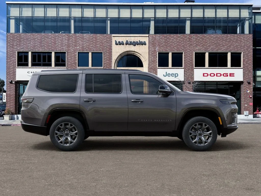 New 2026 Baltic-Gray Metallic Clear-Coat Exterior Paint Jeep Limited Altitude image 21